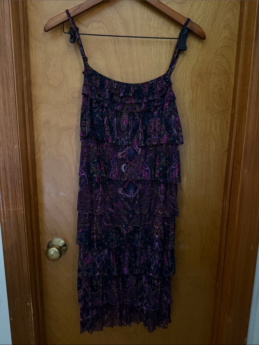 Express Women's Tiered Paisley Midi Dress - Black & Purple